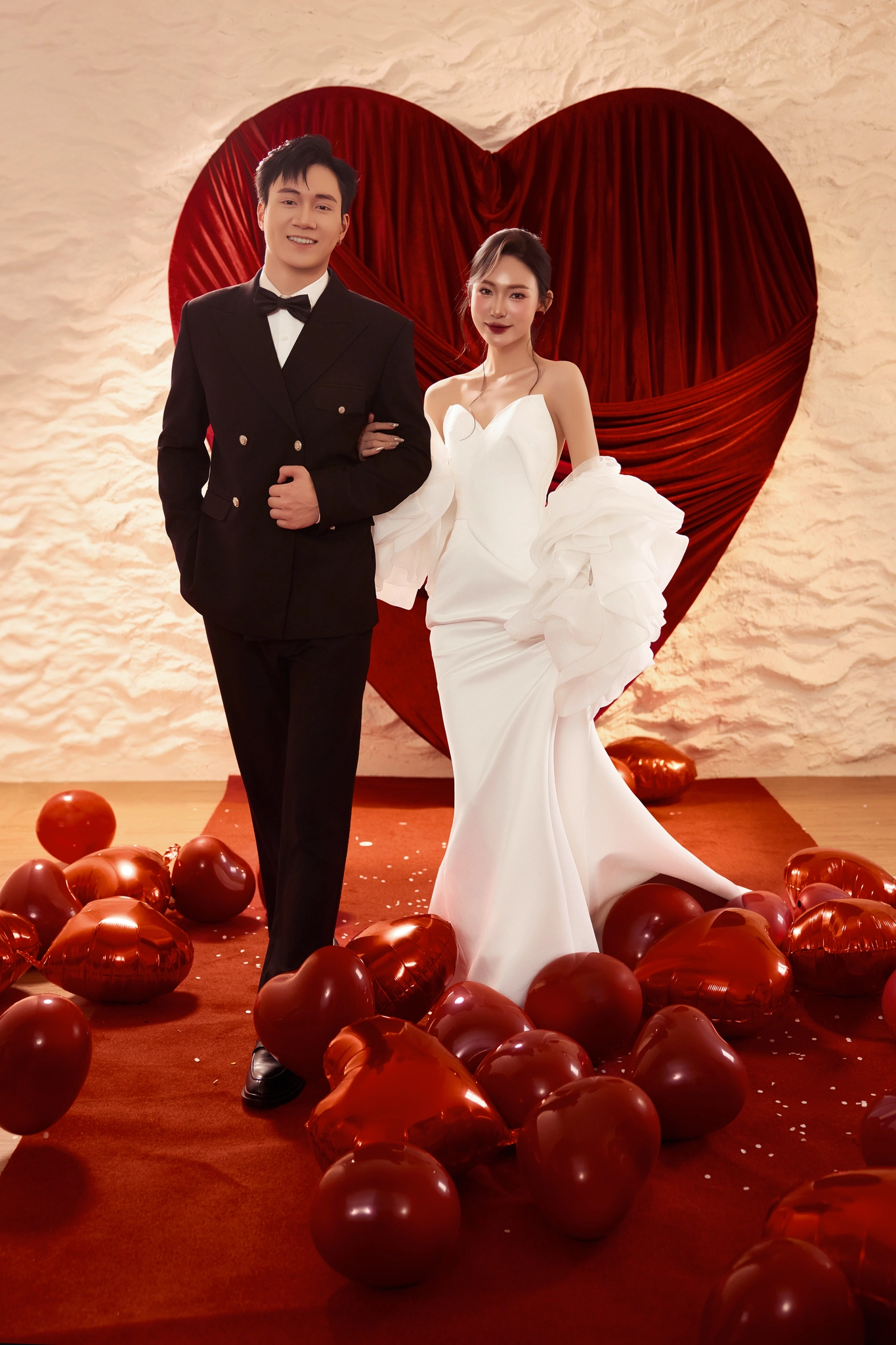 thiep-cuoi-online-dep-nhat_1763112818_40e6bb2c