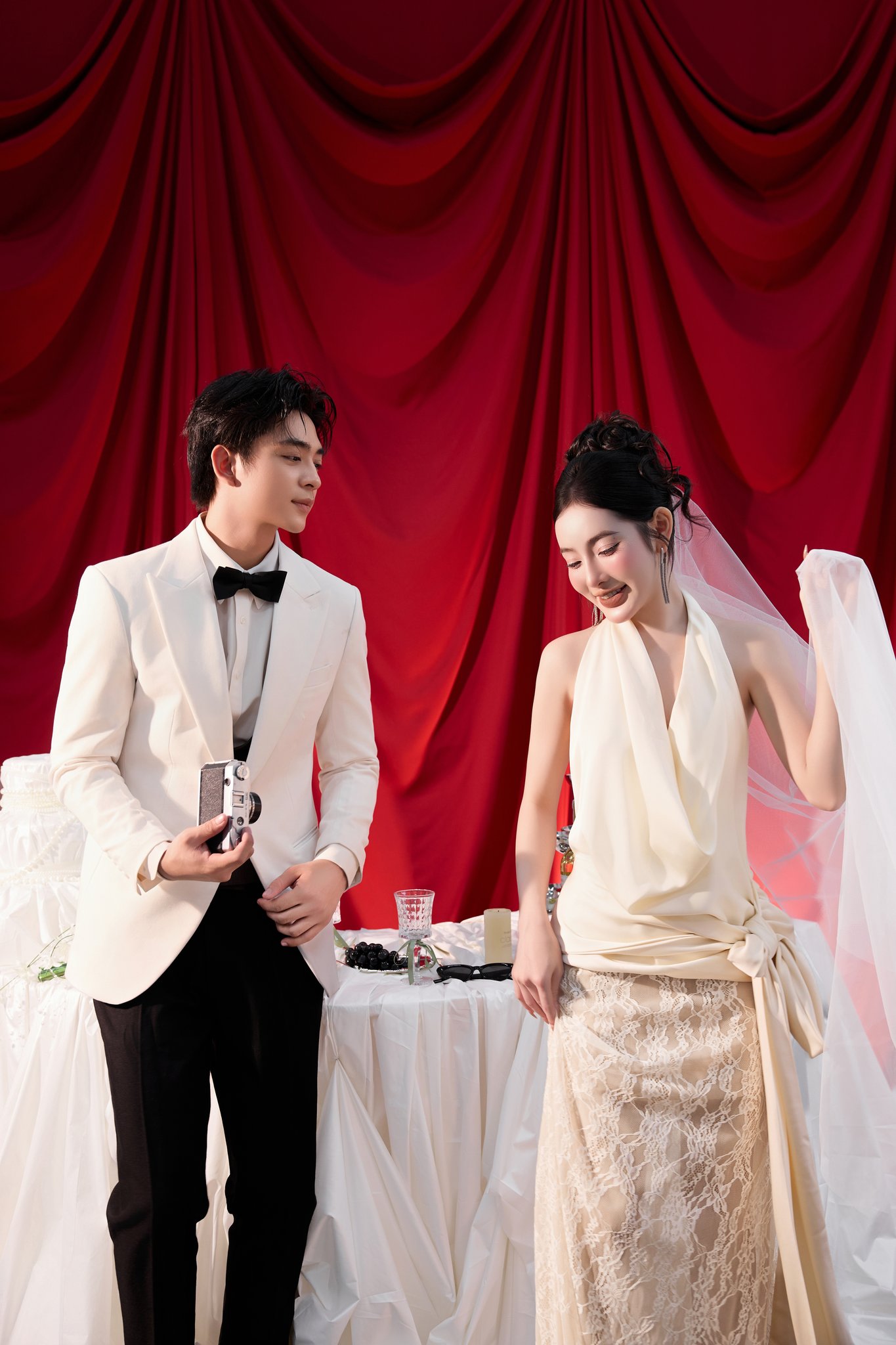 Concept Cưới Ph&ocirc;ng Đỏ