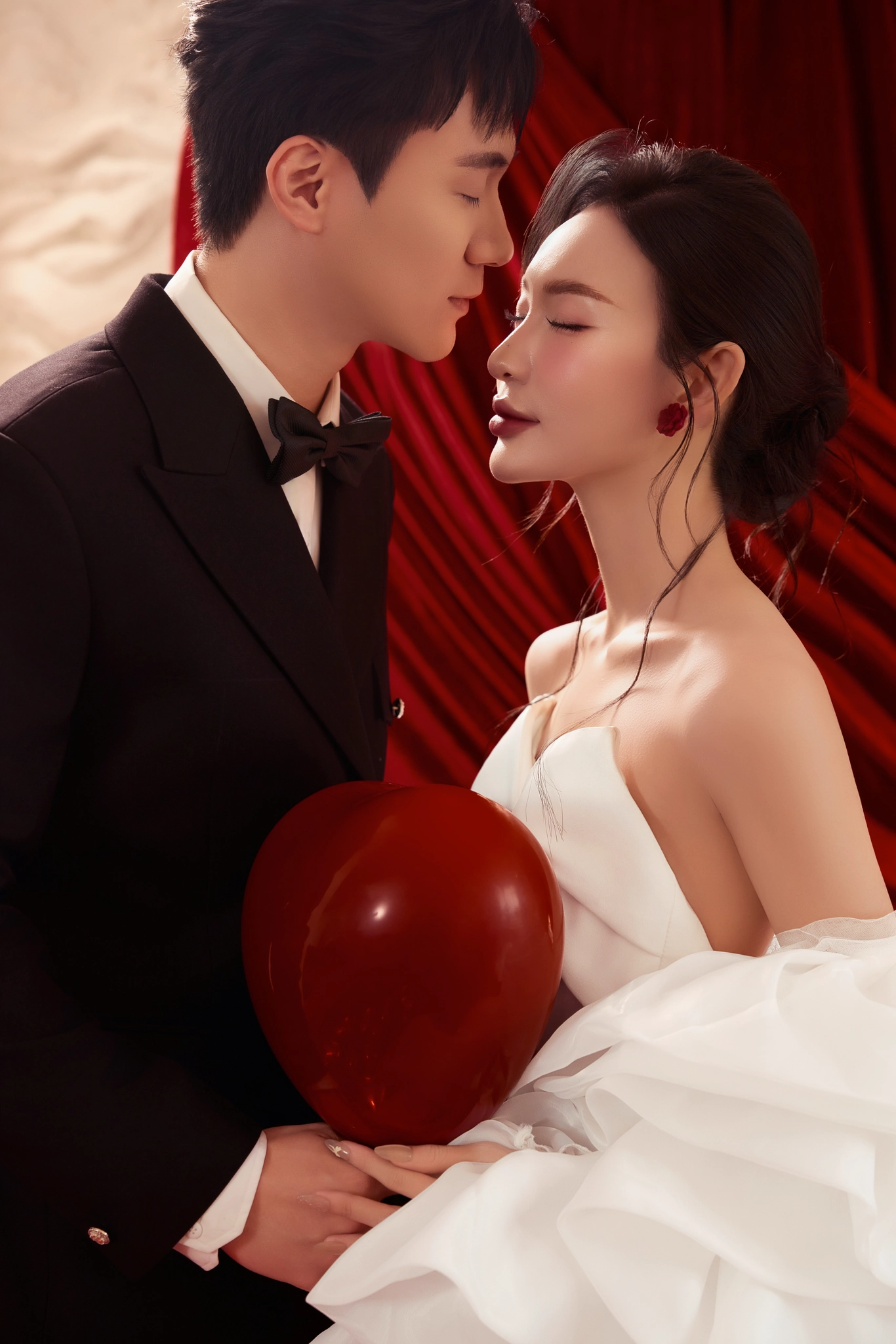 thiep-moi-cuoi-online_1763112819_ca94bbc8